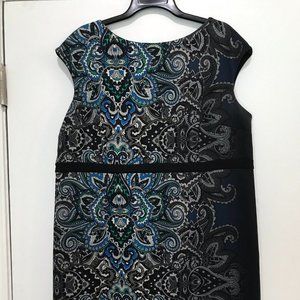 Sleeveless Patterned Dress